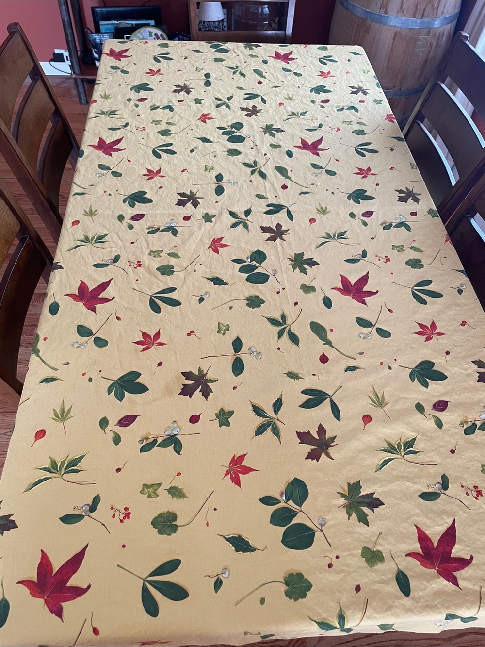 Williams Sonoma Autumn Leaves Tablecloth – Botanical Leaf Print – 84" x 168"